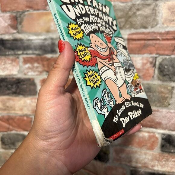 5 for $25🔥Captain Underpants and the ATTACK of the Talking Toilets - Picture 2 of 4